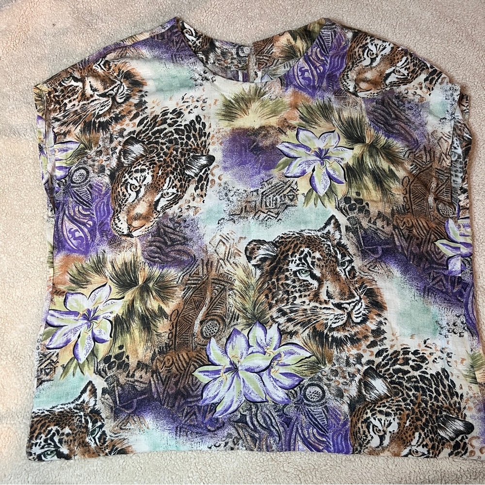 Lions in Paradise cap sleeve blouse.